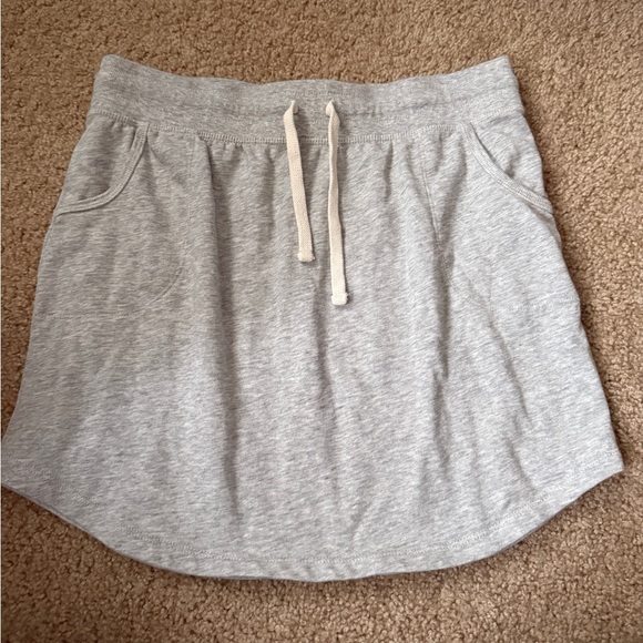 NWOT gap skirt - Picture 1 of 6